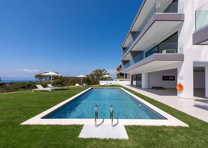 Aquarama Pool Apt. - Blue *