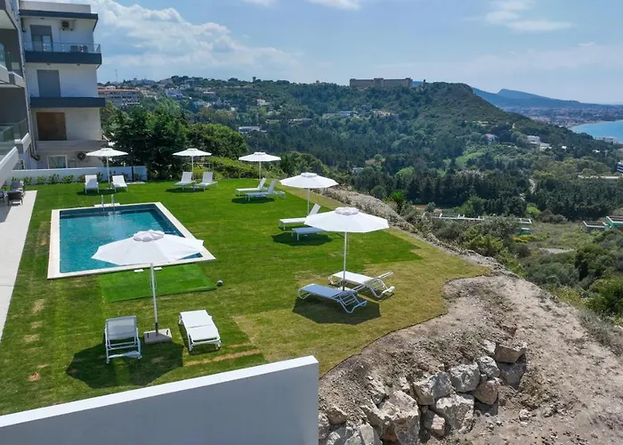 Aquarama Pool Apt. - Blue