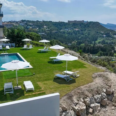 Aquarama Pool Apt. - Blue